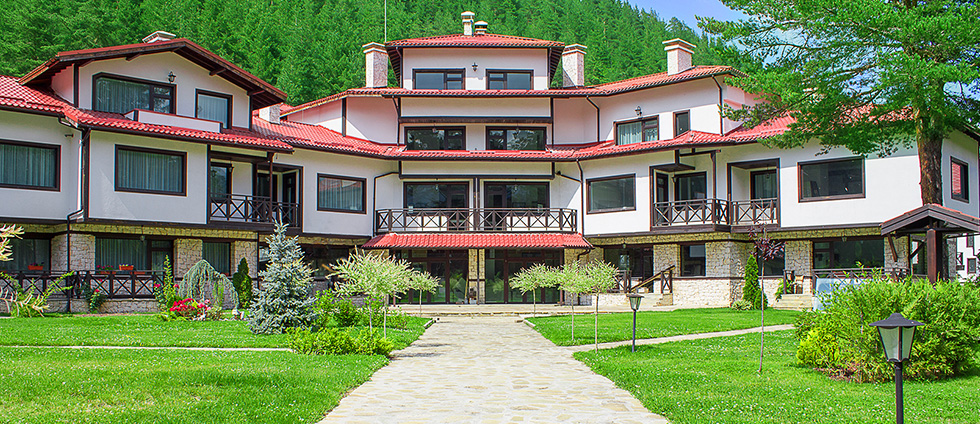 Почивка в подножието на Мальовица | 10 Houses Hotel